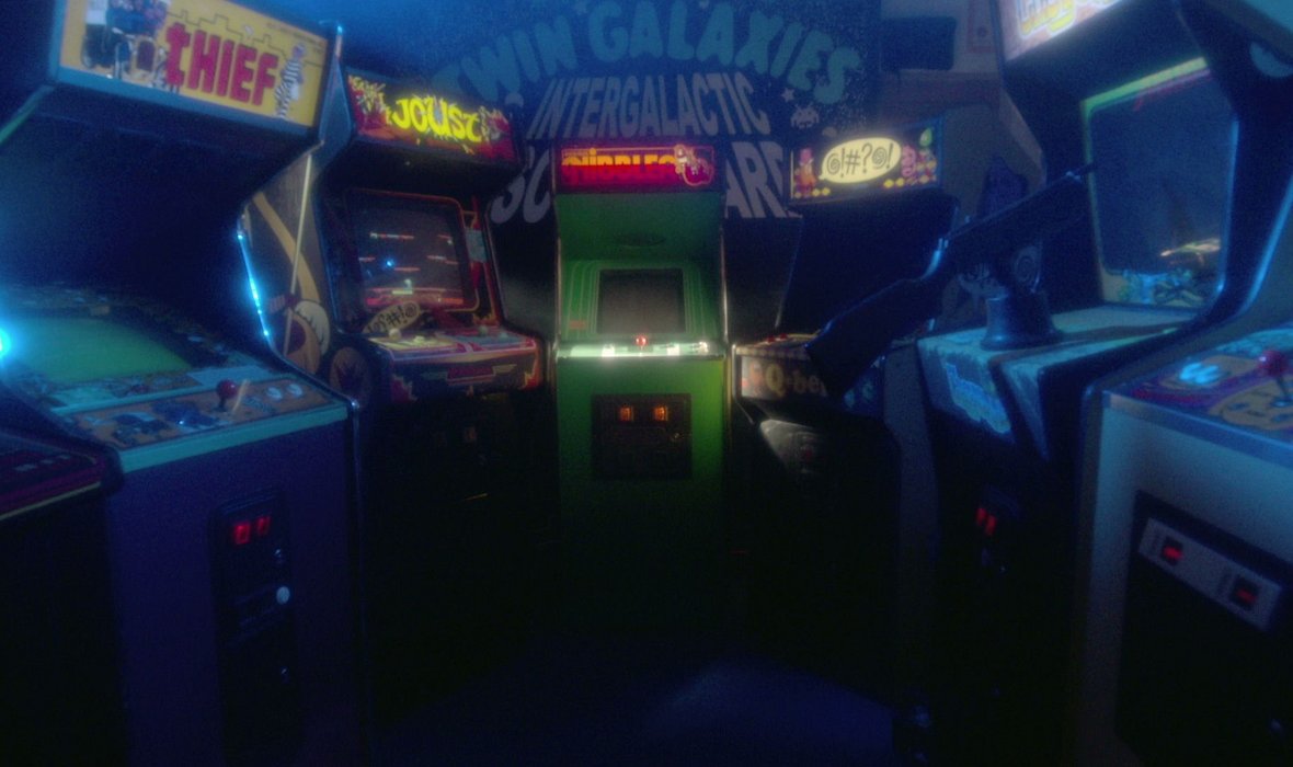 man-vs-snake-the-long-and-twisted-tale-of-nibbler-arcade-cabinet